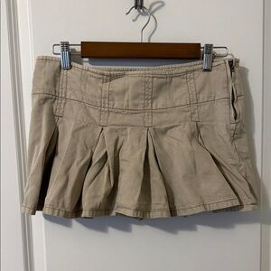 Garage Beige Pleated Mini Skirt